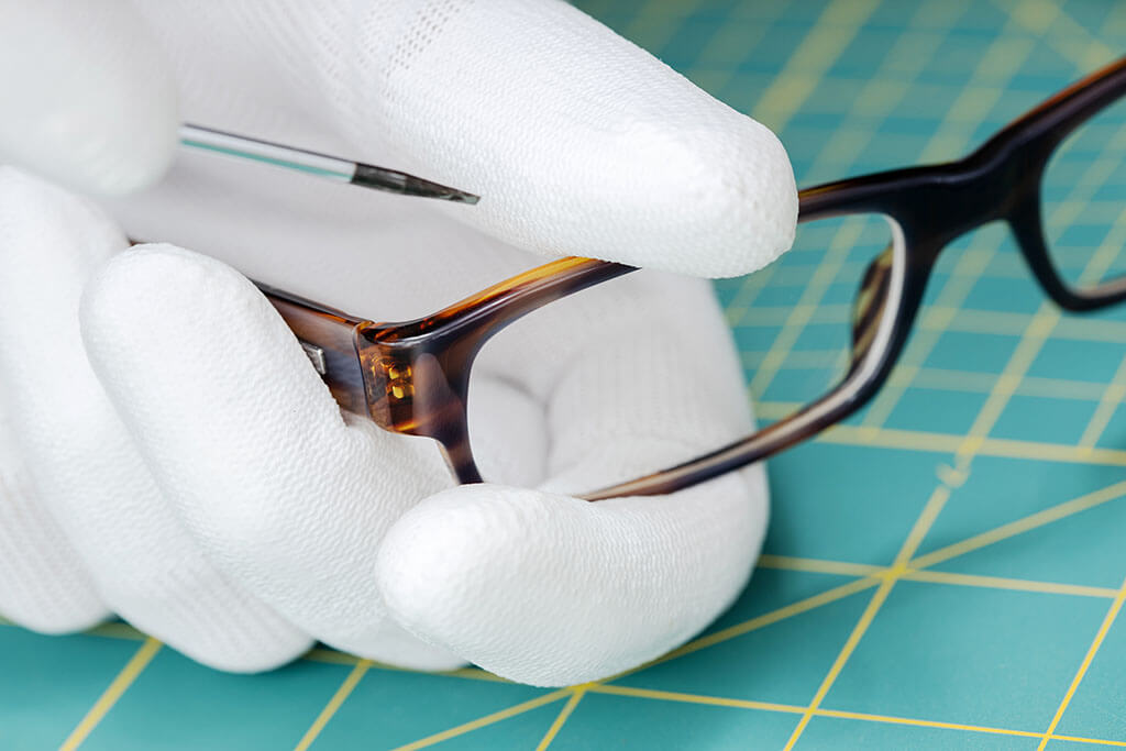 bad-ischl-optiker-brillen-zwerger-brillenreparaturen